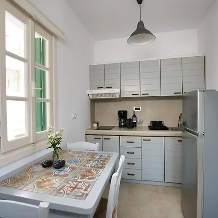 Apartman Fyroi *